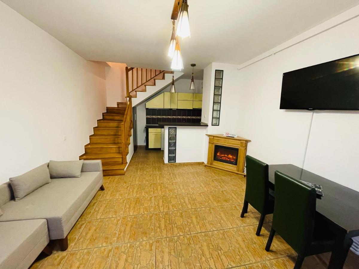 Casa Cu Balcon Apartman Brassó Kültér fotó