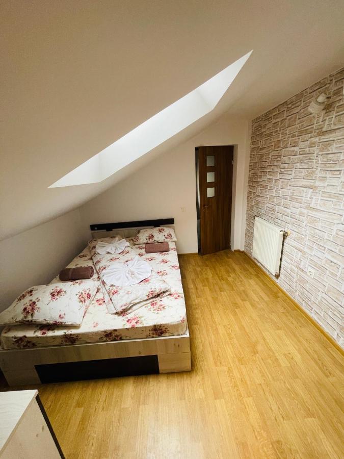 Casa Cu Balcon Apartman Brassó Kültér fotó