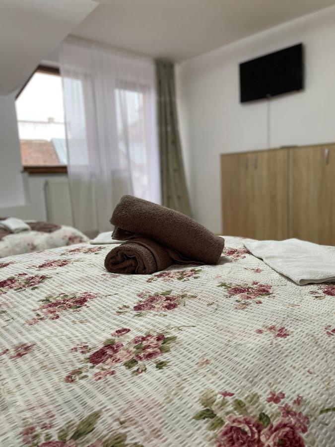 Casa Cu Balcon Apartman Brassó Kültér fotó