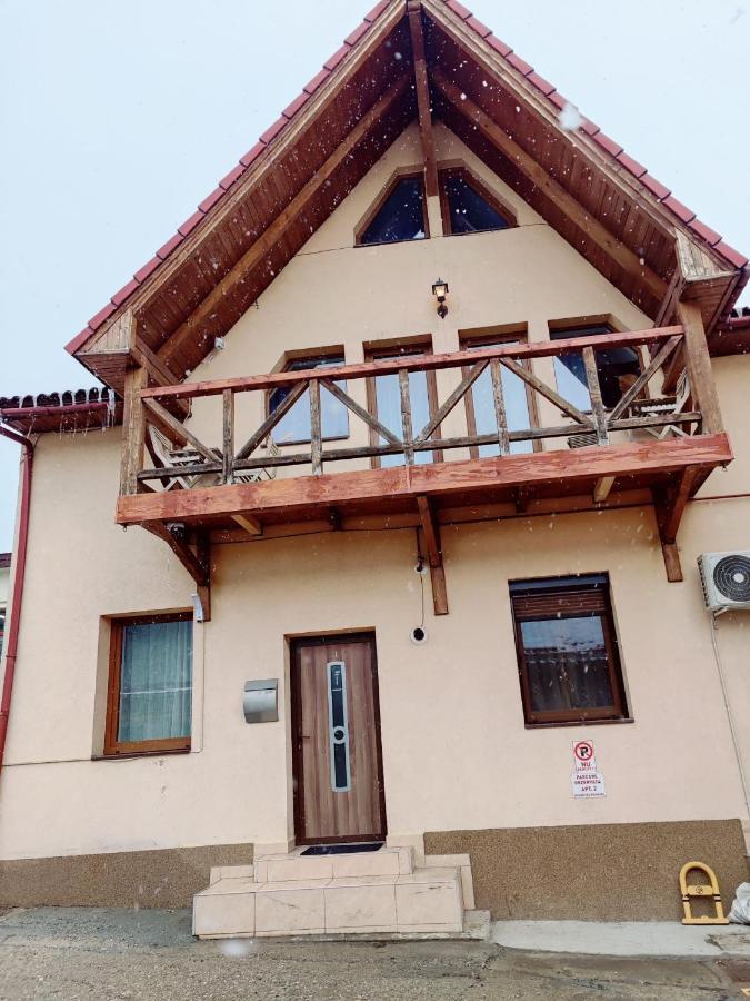 Casa Cu Balcon Apartman Brassó Kültér fotó